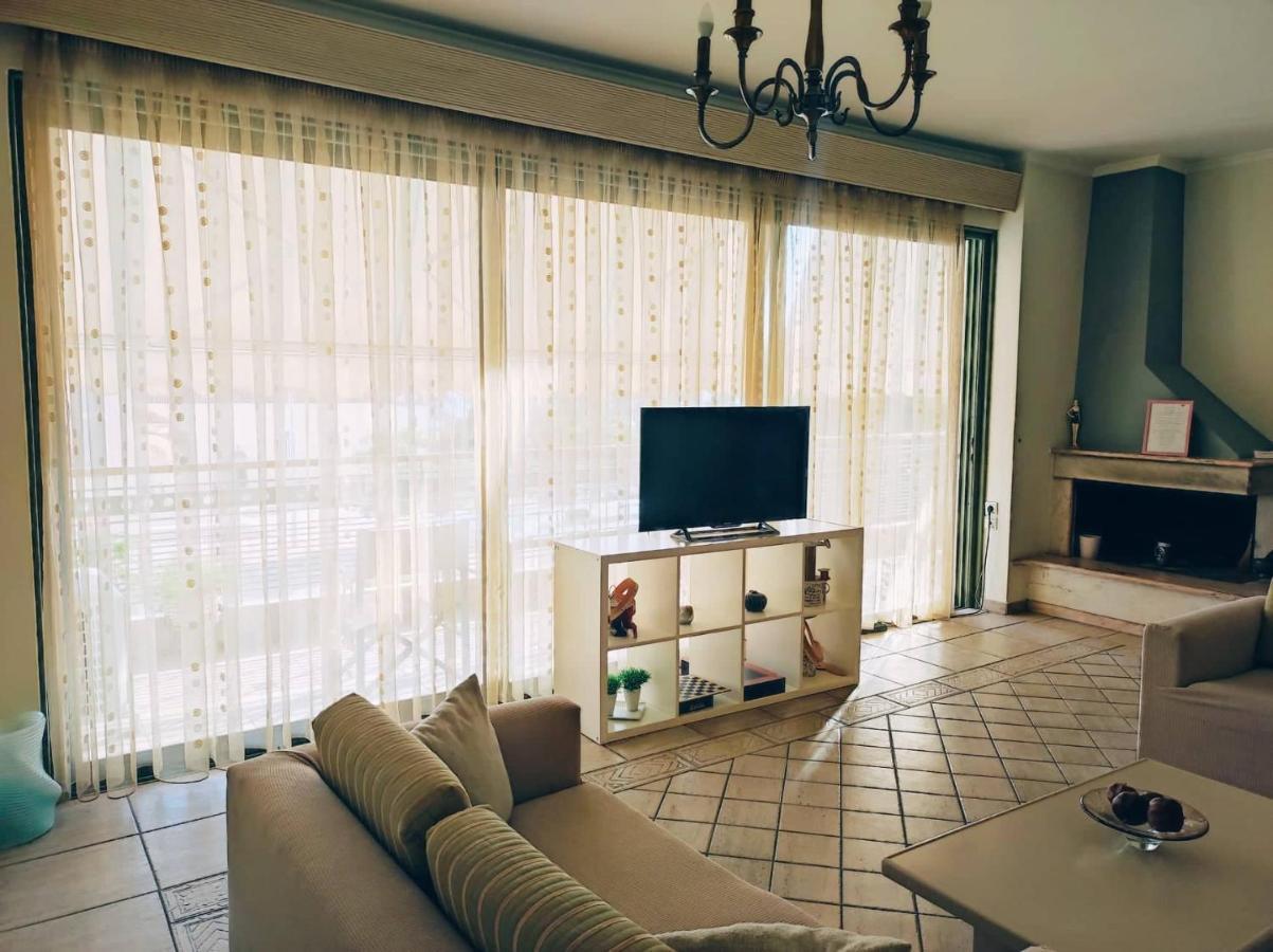 3Bd Apartment In The Center - Self Check In Patras Exterior photo