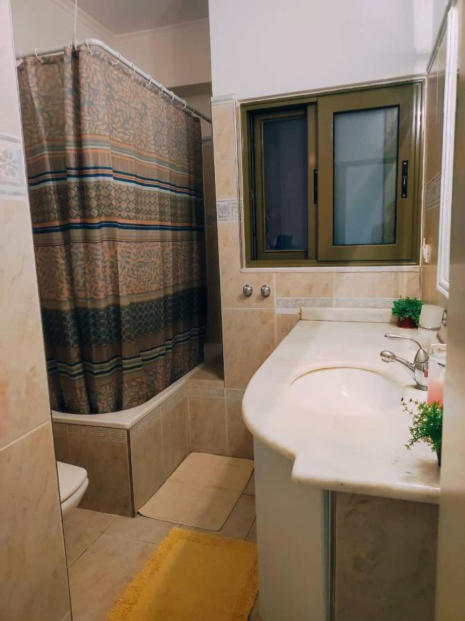 3Bd Apartment In The Center - Self Check In Patras Exterior photo
