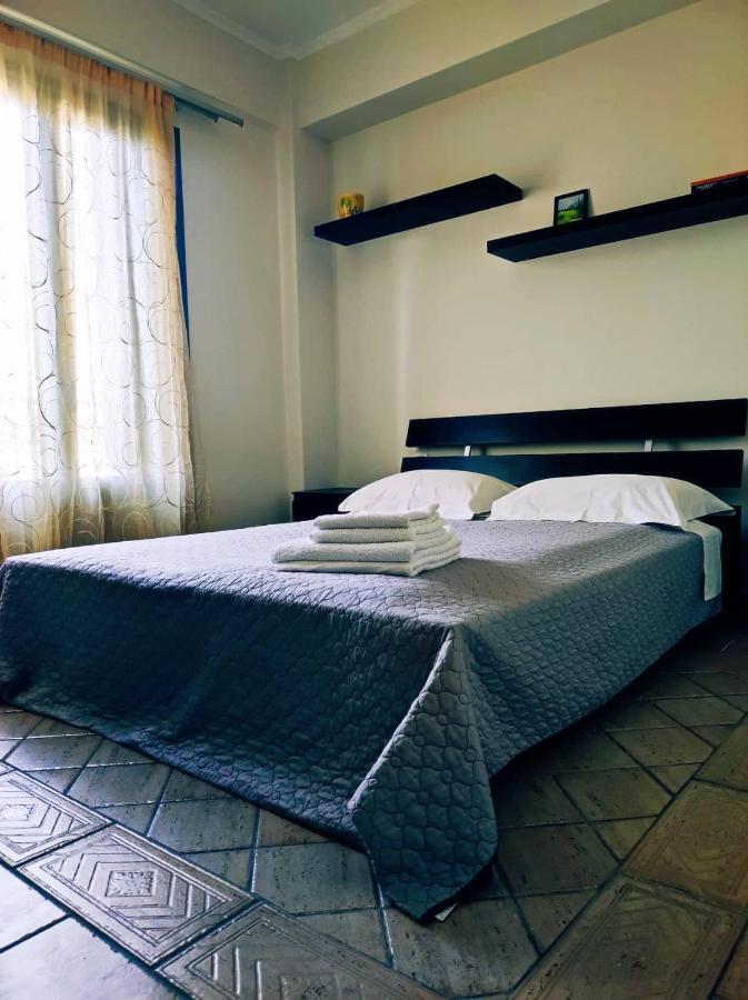 3Bd Apartment In The Center - Self Check In Patras Exterior photo