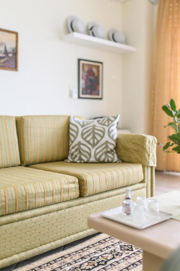 3Bd Apartment In The Center - Self Check In Patras Exterior photo